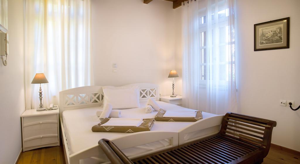 Ontas Traditional Hotell 3*