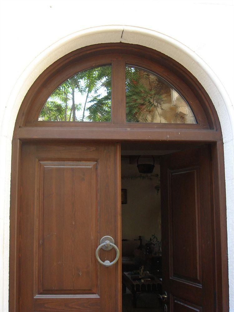 Ontas Traditional Hotell 3*